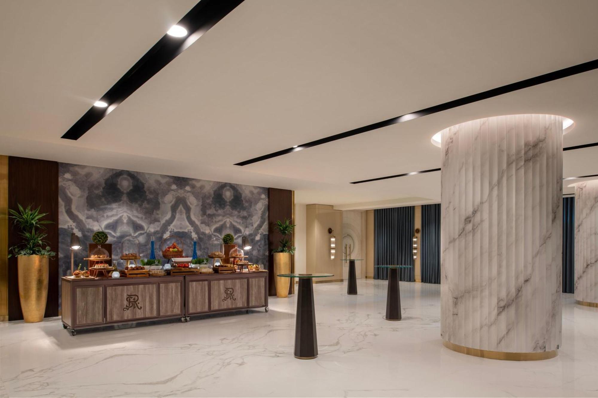 Отель The St. Regis Marsa Arabia Island, The Pearl Qatar Доха Экстерьер фото
