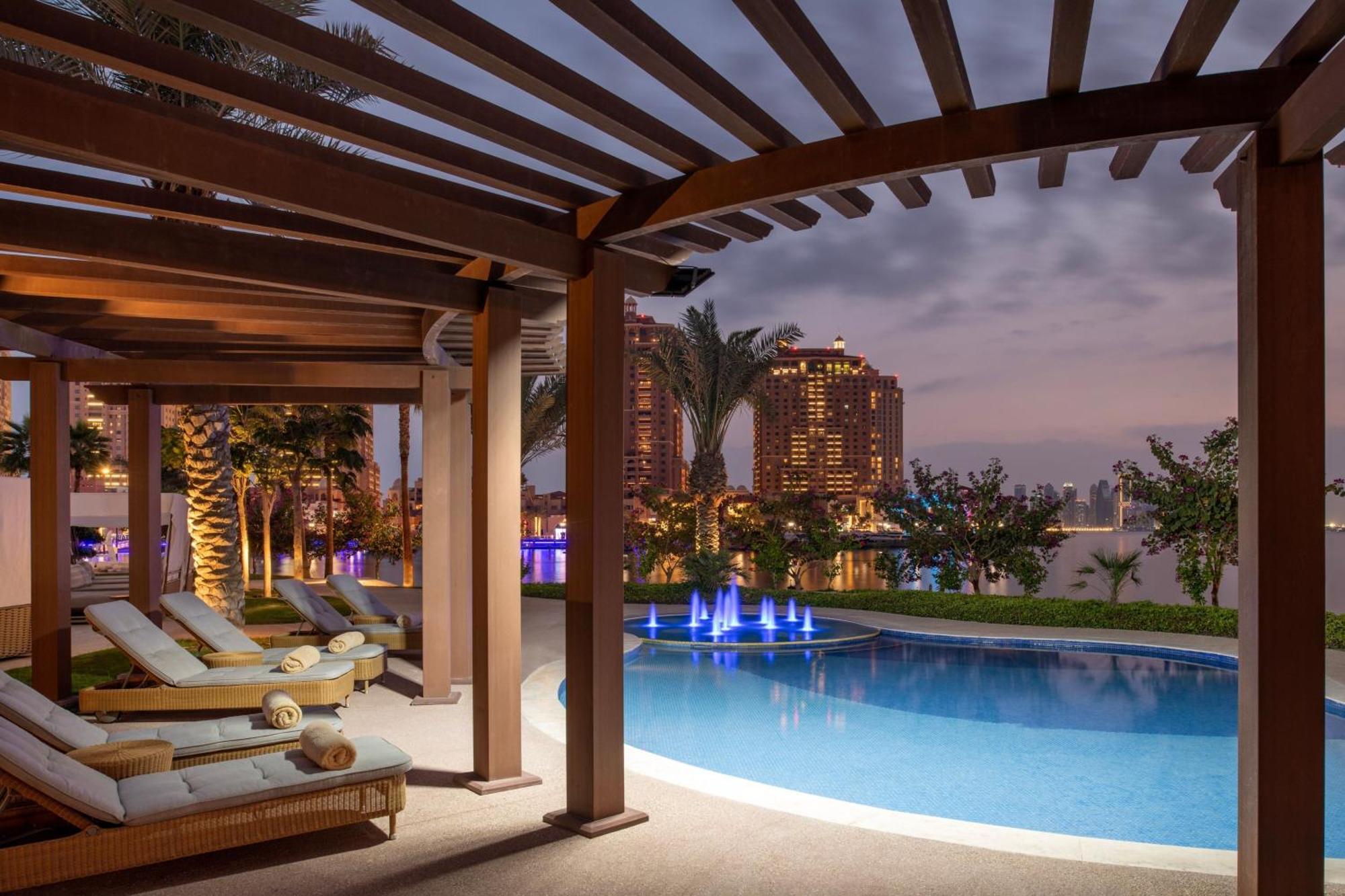 Отель The St. Regis Marsa Arabia Island, The Pearl Qatar Доха Экстерьер фото