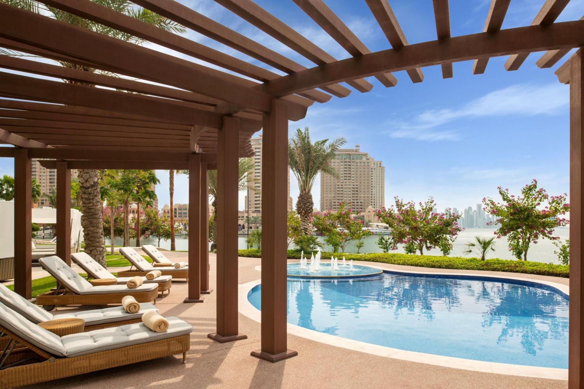 Отель The St. Regis Marsa Arabia Island, The Pearl Qatar Доха Экстерьер фото