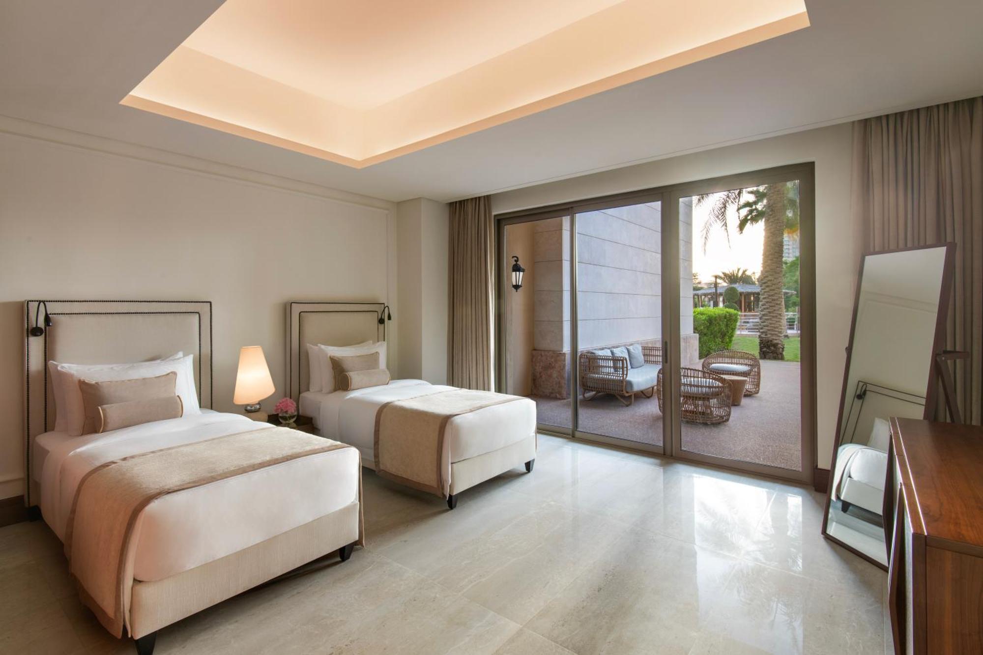 Отель The St. Regis Marsa Arabia Island, The Pearl Qatar Доха Экстерьер фото