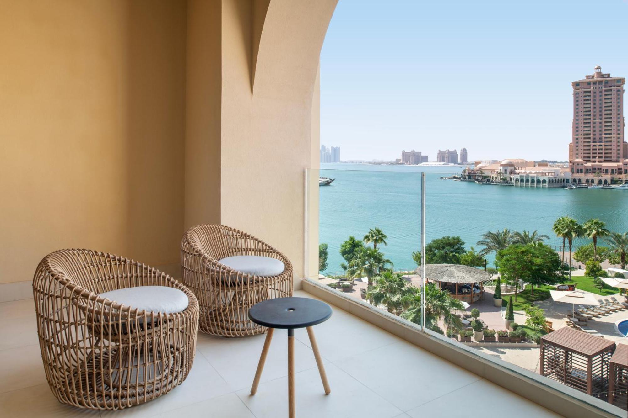 Отель The St. Regis Marsa Arabia Island, The Pearl Qatar Доха Экстерьер фото